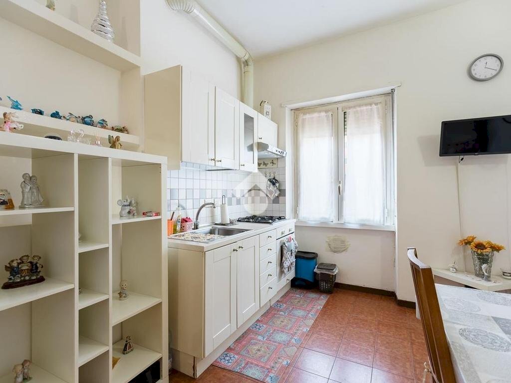 One-room apartment Via val di ledro, Milano (neighborhood Niguarda) - photo 3