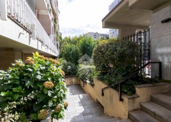 Three-room apartment Via Monte Ortigara, Torino (neighborhood Pozzo Strada) - photo 2