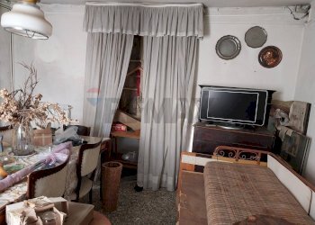 Sala da pranzo - Casa indipendente via La Pezza
 
3, Luino - foto 13
