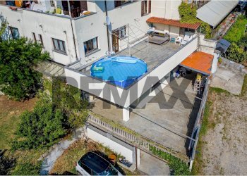 Piscina - Villa Via Campagnetta
 
10, Castelveccana - foto 28