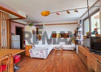 Sala da pranzo - Appartamento Via Fratelli Martiri Zampori
 
6, Castelveccana - foto 11