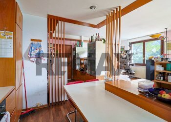 Cucina - Appartamento Via Fratelli Martiri Zampori
 
6, Castelveccana - foto 14