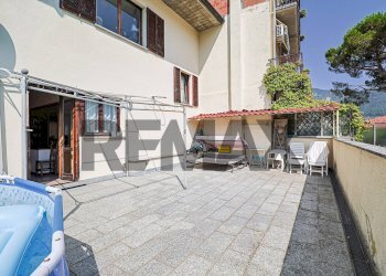 Terrazza - Appartamento Via Fratelli Martiri Zampori
 
6, Castelveccana - foto 16
