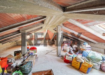 Dispensa di stoccaggio - Appartamento Via Fratelli Martiri Zampori
 
6, Castelveccana - foto 27