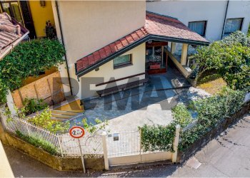 Casa all\'aperto - Appartamento Via Fratelli Martiri Zampori
 
6, Castelveccana - foto 29