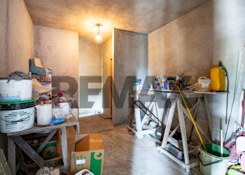 Dispensa di stoccaggio - Quadrilocale Via Campagnetta
 
10, Castelveccana - foto 6
