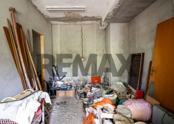 Dispensa di stoccaggio - Quadrilocale Via Campagnetta
 
10, Castelveccana - foto 9