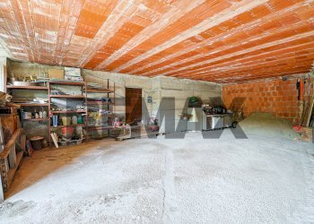 Dispensa di stoccaggio - Quadrilocale Via Campagnetta
 
10, Castelveccana - foto 11