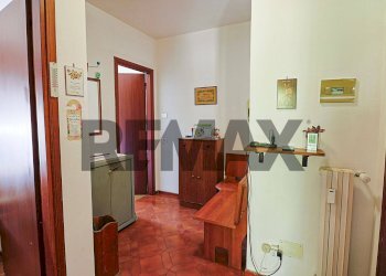 Hall / corridoio - Bilocale via Creva
 
110, Luino - foto 4