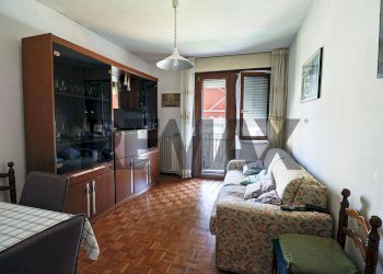 Sala da pranzo - Bilocale via Creva
 
110, Luino - foto 6