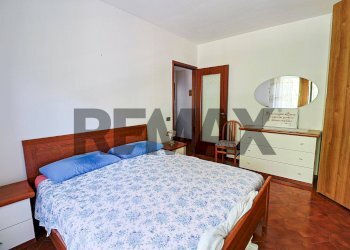 Camera / camera da letto - Bilocale via Creva
 
110, Luino - foto 10