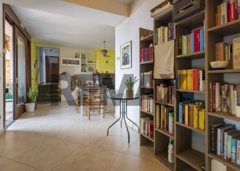 Hall / corridoio - Trilocale Via Alemagna
 
7, Barasso - foto 5