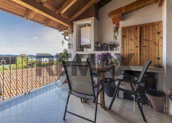 Terrazza - Trilocale Via Alemagna
 
7, Barasso - foto 6