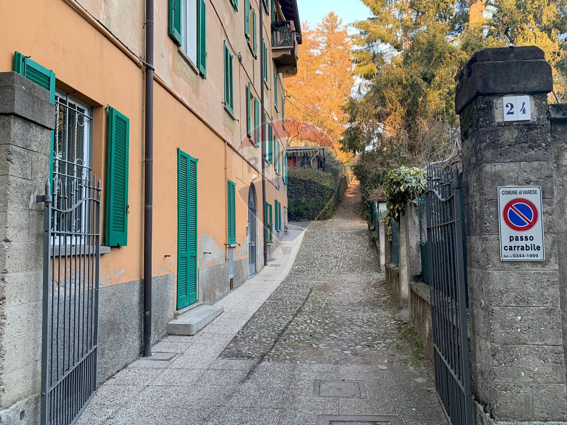 Edificio all\'aperto - Bilocale Via Robarello
 
24, Varese - foto 3