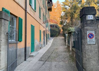 Edificio all\'aperto - Bilocale Via Robarello
 
24, Varese - foto 3
