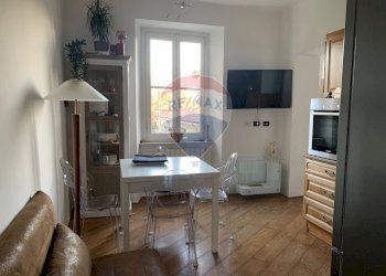 Sala da pranzo - Bilocale Via Robarello
 
24, Varese - foto 9