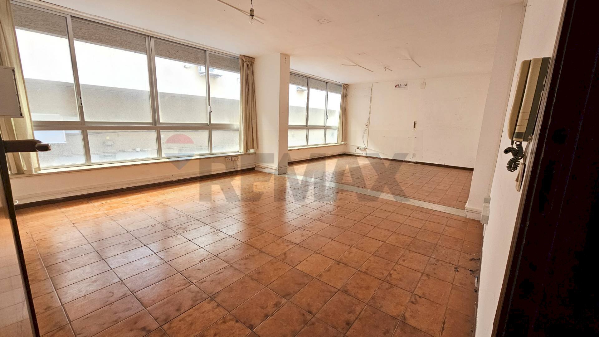 Stanza vuota - Ufficio Via Alfredo Casella
 
90, Palermo - foto 1