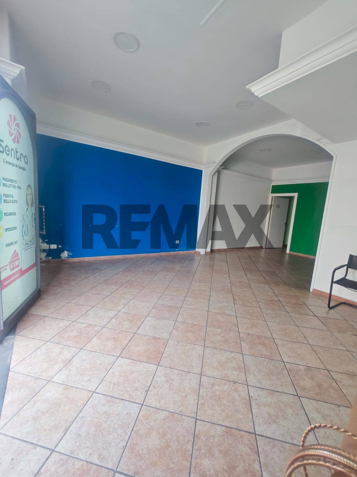 Stanza vuota - Ufficio Via Etnea
218, Tremestieri Etneo - foto 2