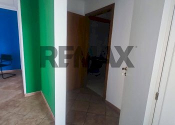 Hall / corridoio - Ufficio Via Etnea
218, Tremestieri Etneo - foto 8