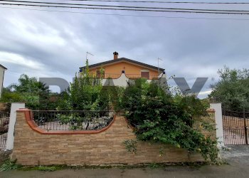 Casa all\'aperto - Casa semi indipendente Villaggio delle Conchiglie
 
16, Augusta - foto 2