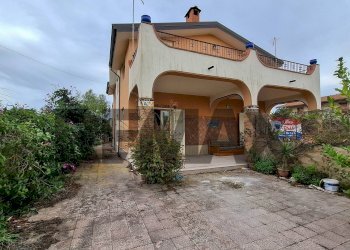 Casa all\'aperto - Casa semi indipendente Villaggio delle Conchiglie
 
16, Augusta - foto 4
