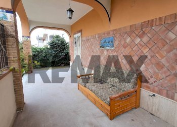 Terrazza - Casa semi indipendente Villaggio delle Conchiglie
 
16, Augusta - foto 5