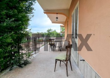 Balcone - Casa semi indipendente Villaggio delle Conchiglie
 
16, Augusta - foto 7