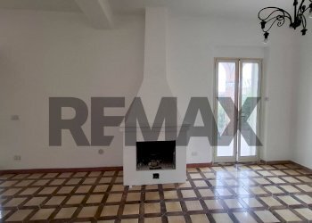 Stanza vuota - Casa semi indipendente Villaggio delle Conchiglie
 
16, Augusta - foto 10