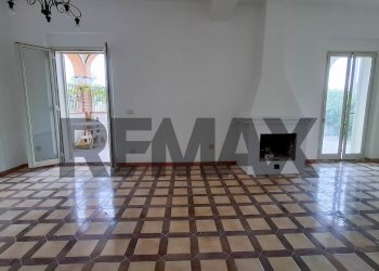Stanza vuota - Casa semi indipendente Villaggio delle Conchiglie
 
16, Augusta - foto 13