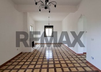 Stanza vuota - Casa semi indipendente Villaggio delle Conchiglie
 
16, Augusta - foto 14