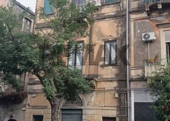 Edificio all\'aperto - Quadrilocale Via Plebiscito
 
397, Catania - foto 27