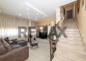 Soggiorno - Appartamento Via Capo Passero
 
5, Catania - foto 28