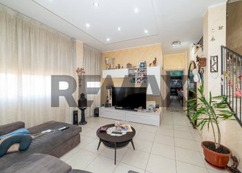 Soggiorno - Appartamento Via Capo Passero
 
5, Catania - foto 29