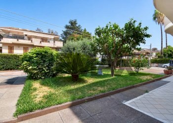 Giardino - Casa semi indipendente Contrada Auzanetto
 
SNC, Mascali - foto 5