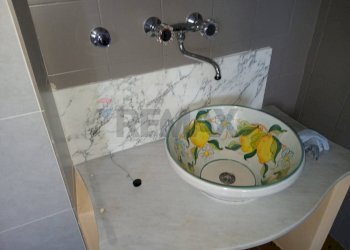 Dettagli - Casa indipendente Via Porta Agnone
 
28, Carlentini - foto 12