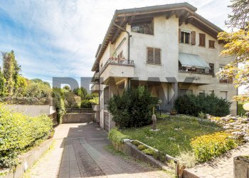 Casa all\'aperto - Quadrilocale Via Tintoretto
 
2, Besana in Brianza - foto 27