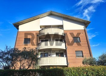 Edificio all\'aperto - Trilocale via Galileo Galilei
 
23, Costa Masnaga - foto 2