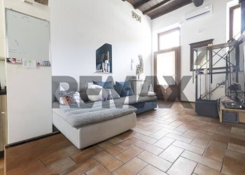 Soggiorno - Three-room apartment Via Santo Stefano
 
65, Vedano al Lambro - photo 4