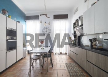 Cucina - Three-room apartment Via Santo Stefano
 
65, Vedano al Lambro - photo 5