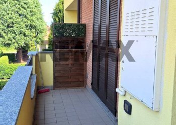 Balcone - Bilocale Via Casati Gaetano
 
2/g, Besana in Brianza - foto 2