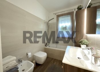 Bagno - Bilocale Via Senato
 
13, Arese - foto 8