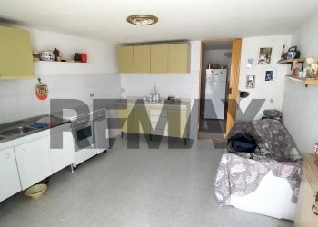 Cucina - Casa indipendente Via Famiglia Marchetti
 
20-22, Ischitella - foto 2