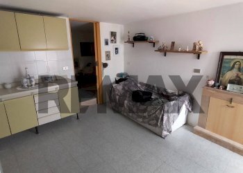 Cucina - Casa indipendente Via Famiglia Marchetti
 
20-22, Ischitella - foto 3