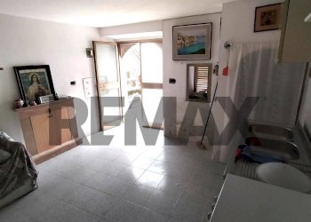 Cucina - Casa indipendente Via Famiglia Marchetti
 
20-22, Ischitella - foto 4