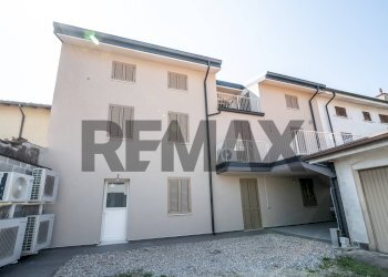 Casa all\'aperto - Quadrilocale Via Puttina
 
16, Viadana - foto 33