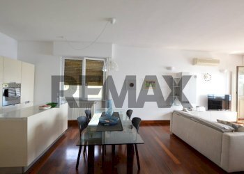 Sala da pranzo - Trilocale VIA COLOMBO
 
SNC, Bergeggi - foto 4