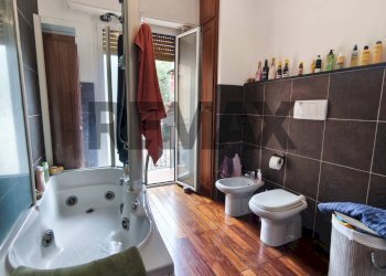 Bagno - Trilocale VIA COLOMBO
 
SNC, Bergeggi - foto 13
