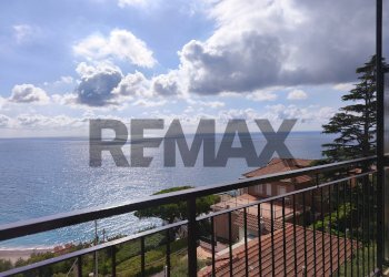 Vista dell\'acqua - Trilocale VIA COLOMBO
 
SNC, Bergeggi - foto 25