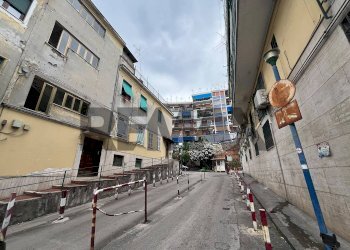 Edificio all\'aperto - Appartamento Via Ponti Rossi
 
188, Napoli - foto 3