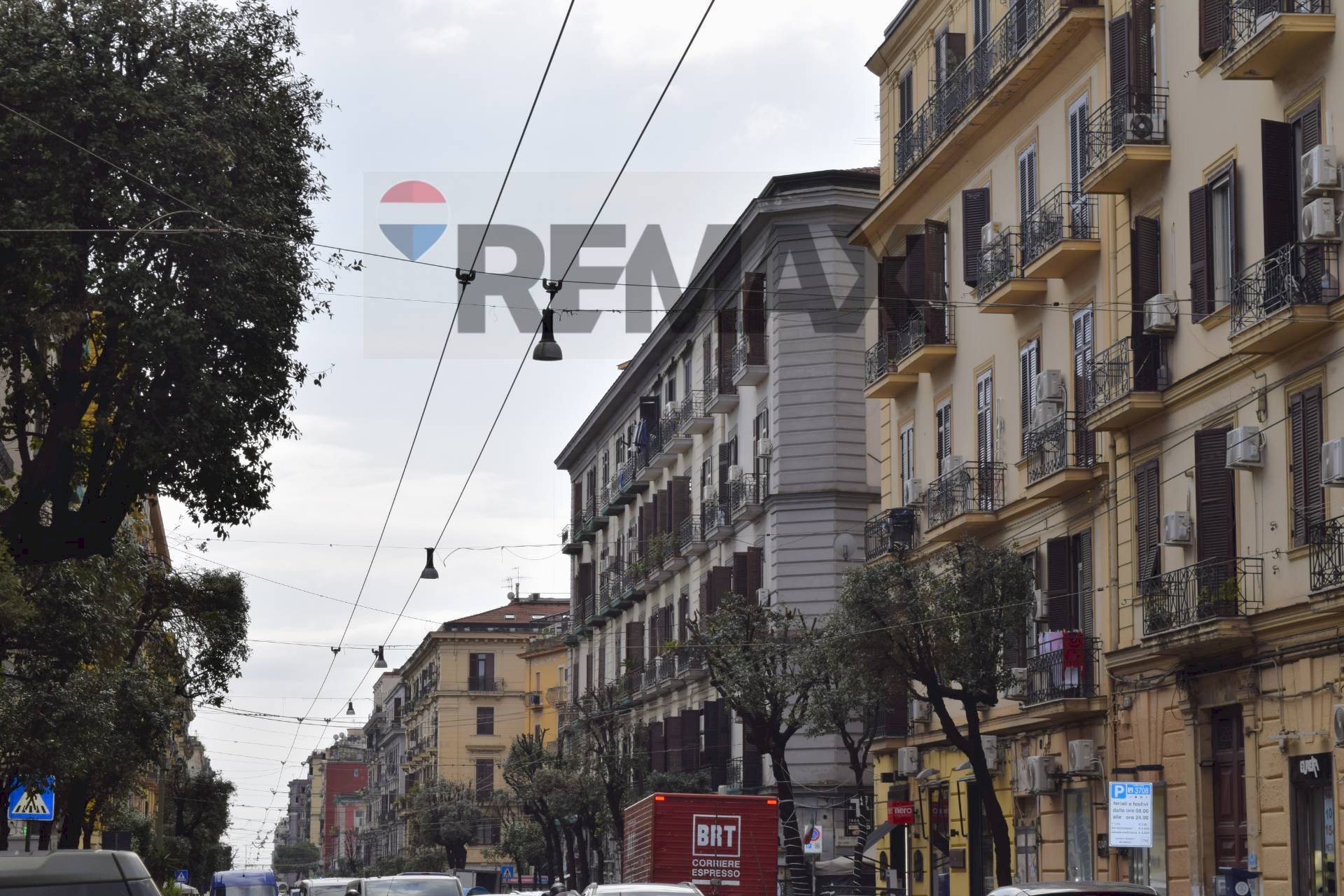 Edificio all\'aperto - Quadrilocale Vico Lungo Sant'Antonio Abate
 
13, Napoli - foto 1